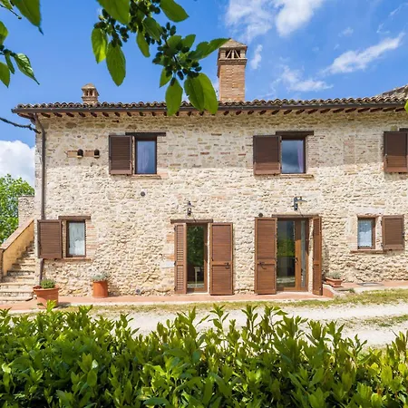 Casale Santomanno By Vacavilla Vila Quadrelli